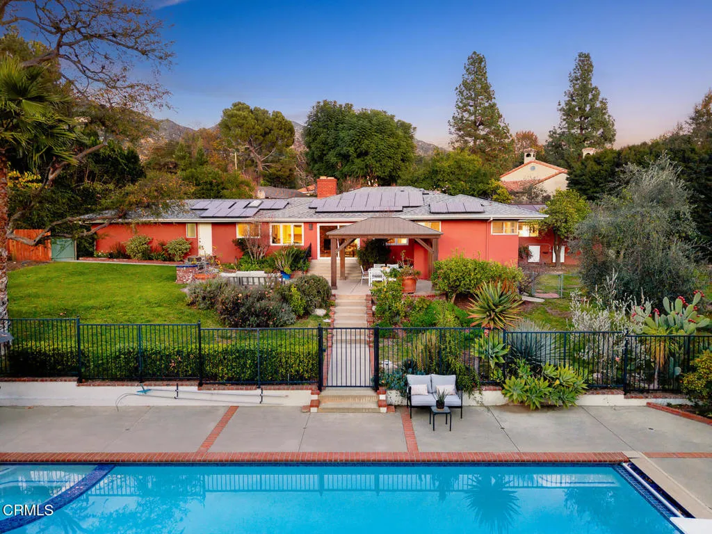 1948 Ravista Lane, La Canada Flintridge, California 91011 home-pic-4
